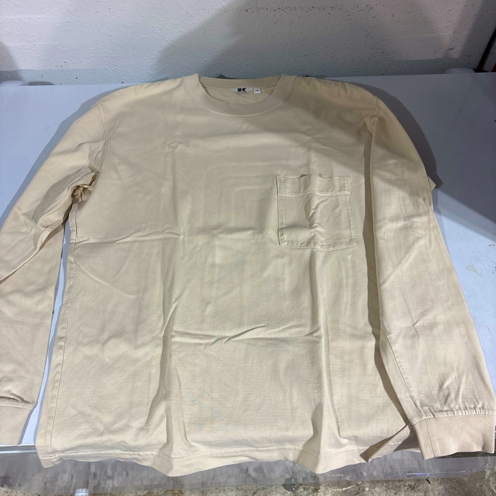 Uniqlo Long Sleeve Beige Size Large